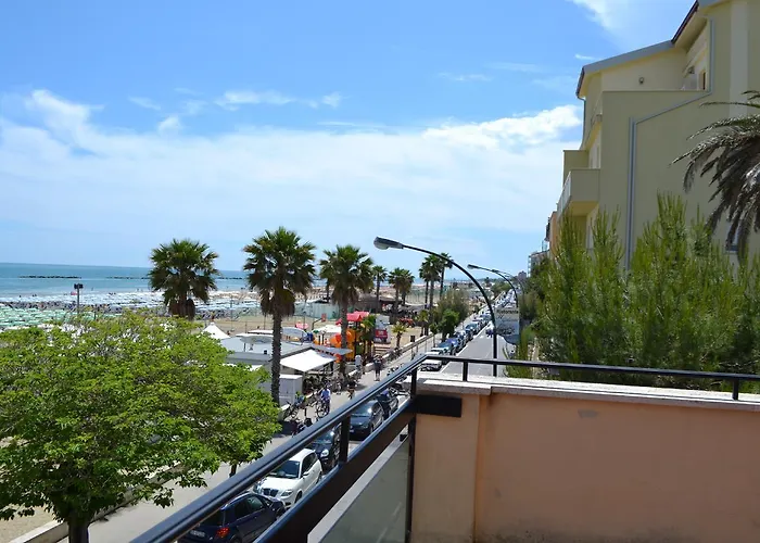 Quaglia Розето-дельи-Абруцци